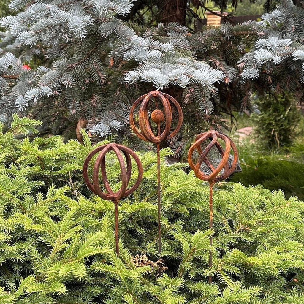 Modern Minimalist Garden Stakes